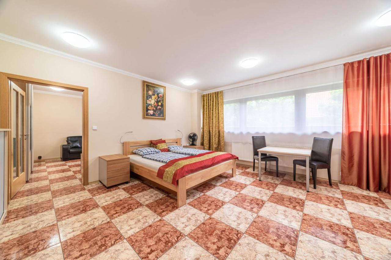 Apartmán blizko centra Prahy Prága Kültér fotó