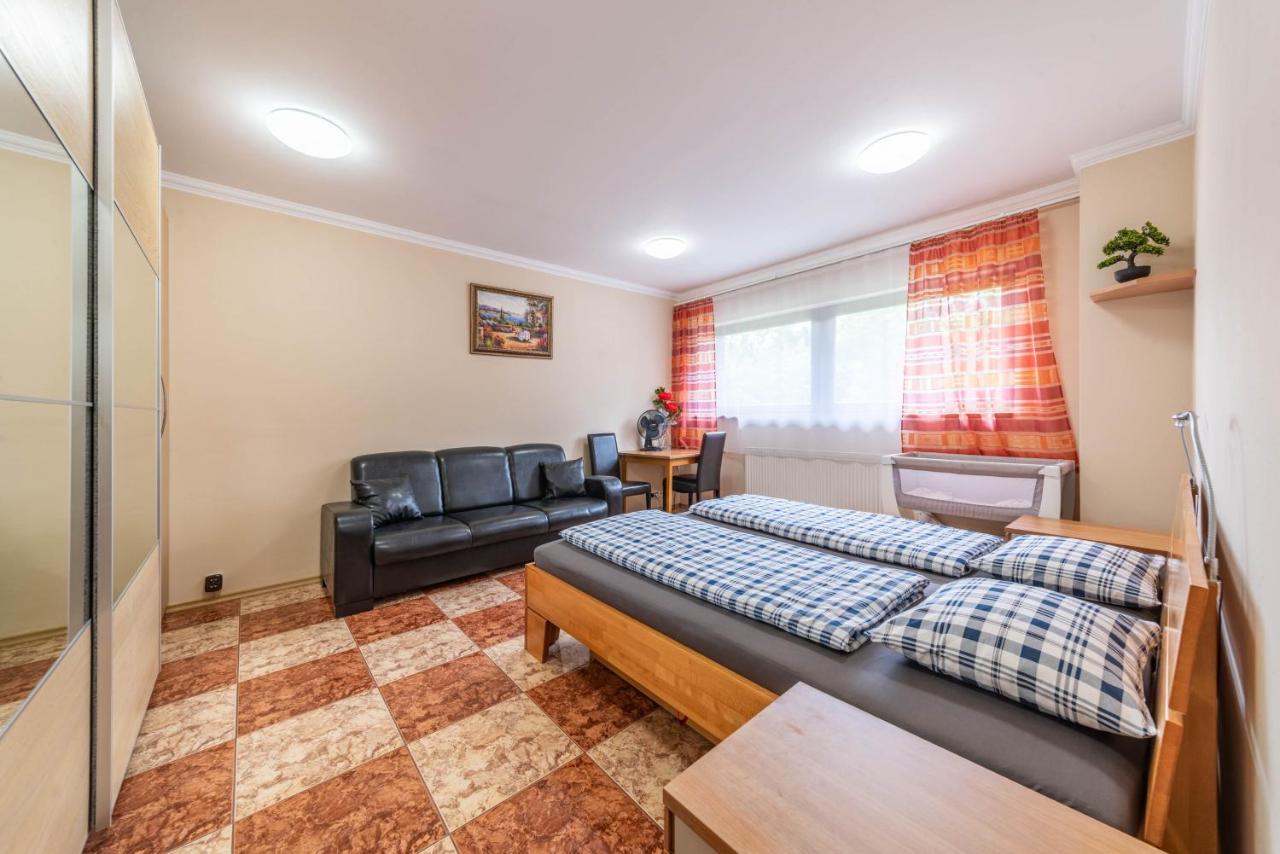 Apartmán blizko centra Prahy Prága Kültér fotó