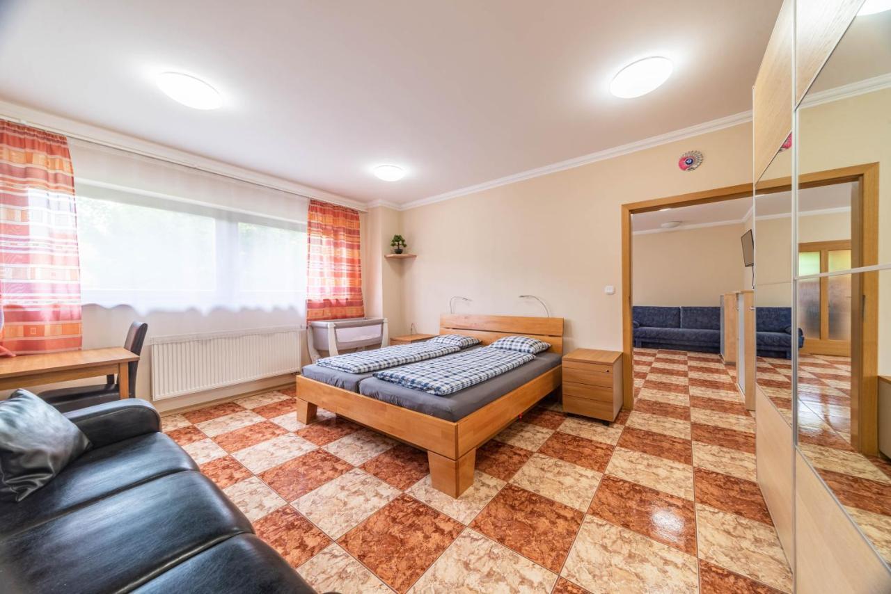 Apartmán blizko centra Prahy Prága Kültér fotó